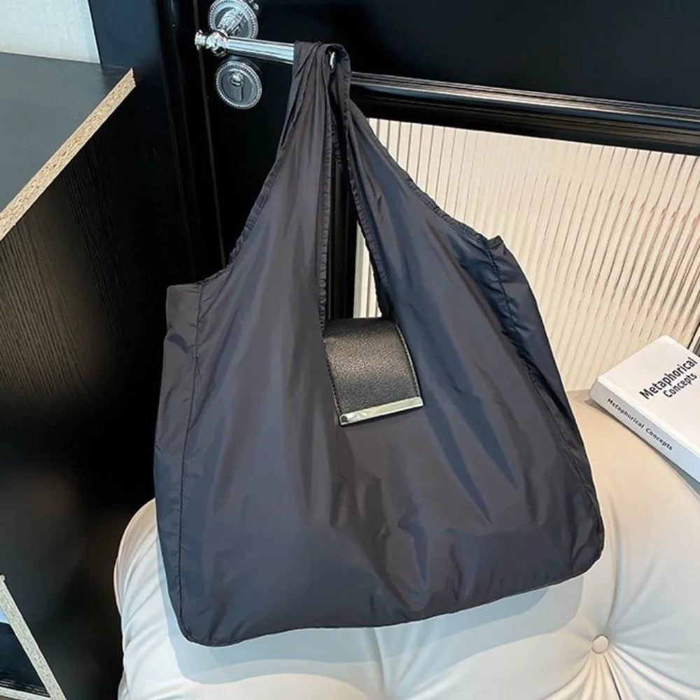 Reusable Mini Keychain Tote Bag Large Capacity Eco-Friendly Foldable Shopping Bag Key Ring Lightweight Expandable Reusable Bag