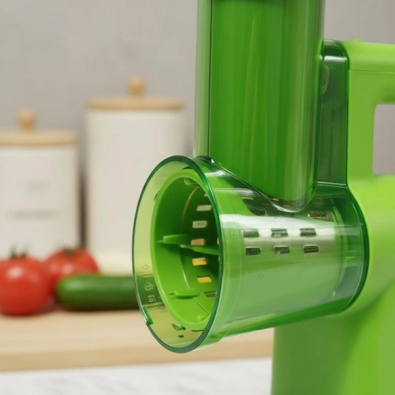 Electric Vegetable Cutter Interchangeable Mini Food Cutter Handheld Vegetable Cutter Single-Press Function for Home Bar