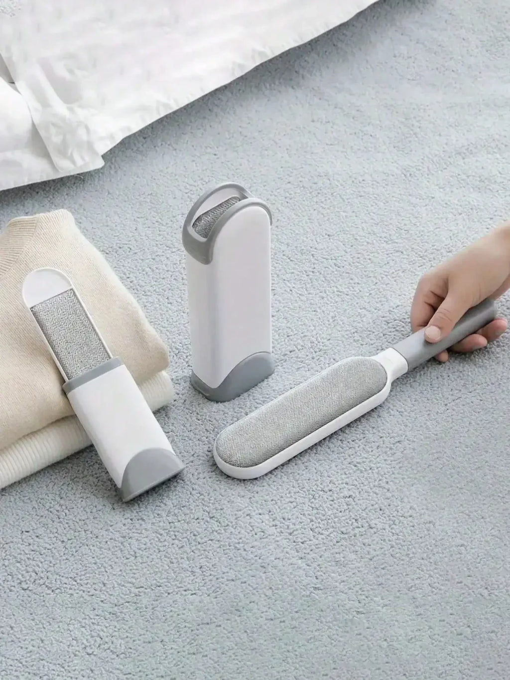 Hair Remover No-Rinse Double-Sided Brush Reusable Self-Cleaning Base,Manual hair cleaning For Furniture, Clothes And Carpets