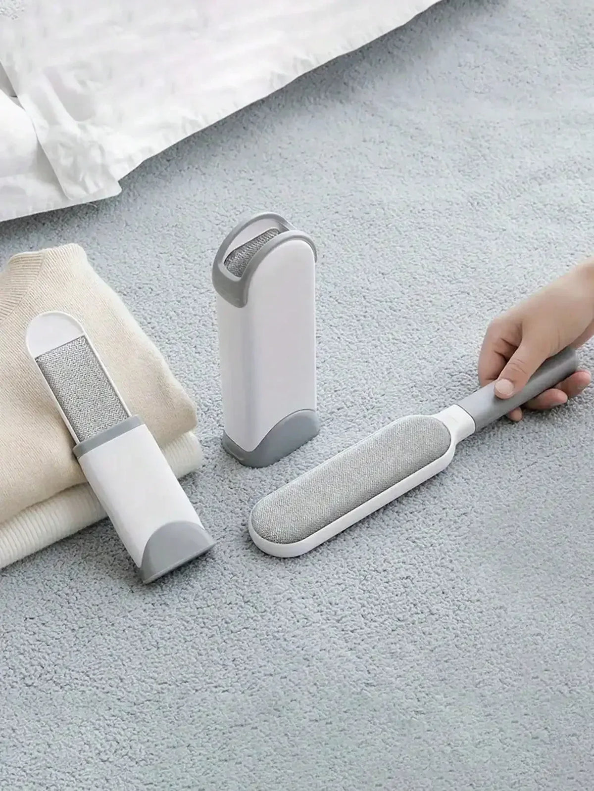 Hair Remover No-Rinse Double-Sided Brush Reusable Self-Cleaning Base,Manual hair cleaning For Furniture, Clothes And Carpets
