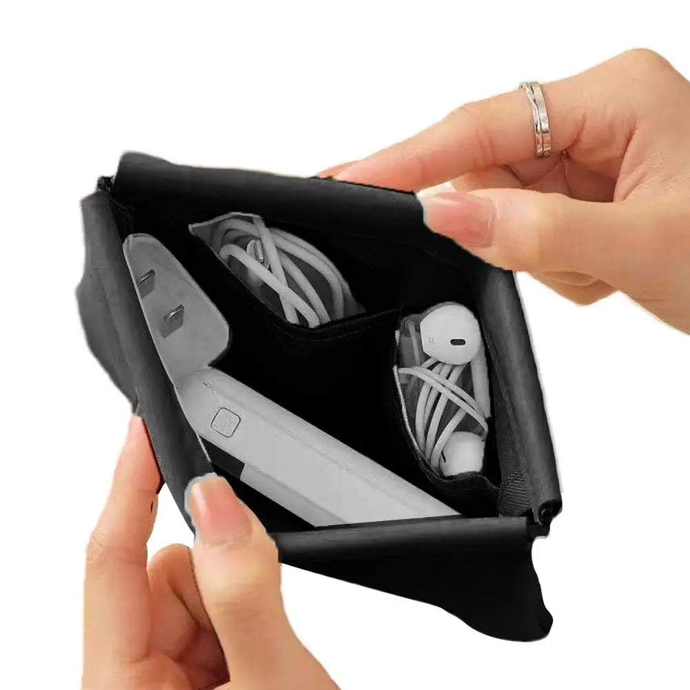 Bullet Storage Bag with Automatic Closure, Wired Headphone Storage Bag, PU Coin Purse, Mini Portable Lipstick and Makeup Bag