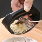 Stainless Steel Garlic Press Crusher Manual Garlic Chopper Garlic Chopping Tools Fruits and Vegetables Kitchen Gadget